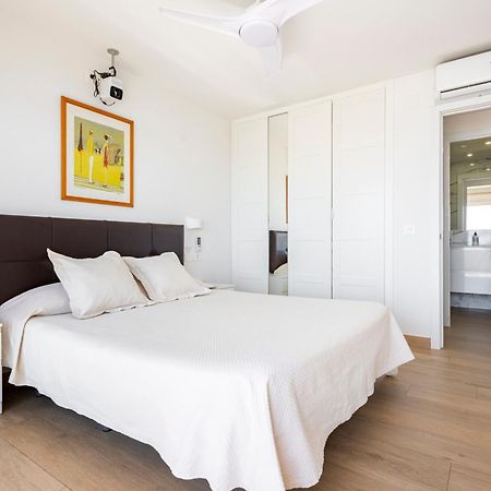 Beachfront -- New Luxury Apartment -- 1ª Linea Playa -- Fuengirola City Center -- Private Parking -- Panoramic Sea Views -- 外观 照片