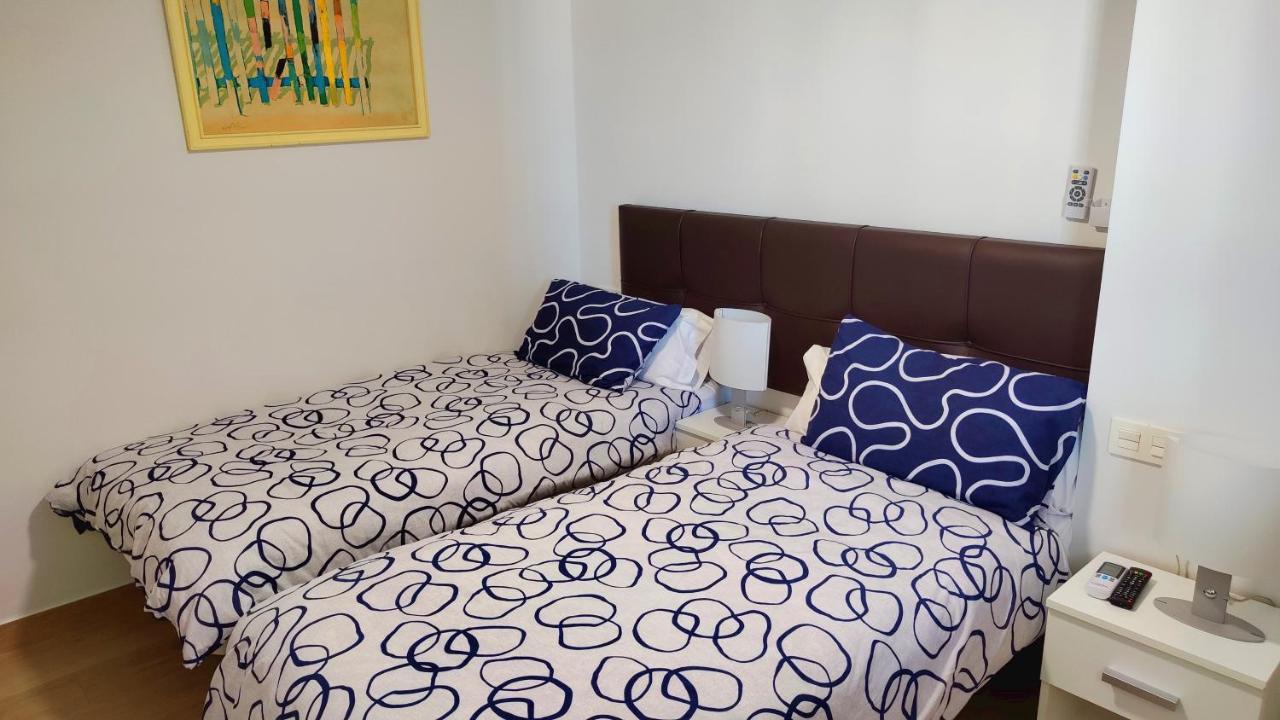 Beachfront -- New Luxury Apartment -- 1ª Linea Playa -- Fuengirola City Center -- Private Parking -- Panoramic Sea Views -- 外观 照片